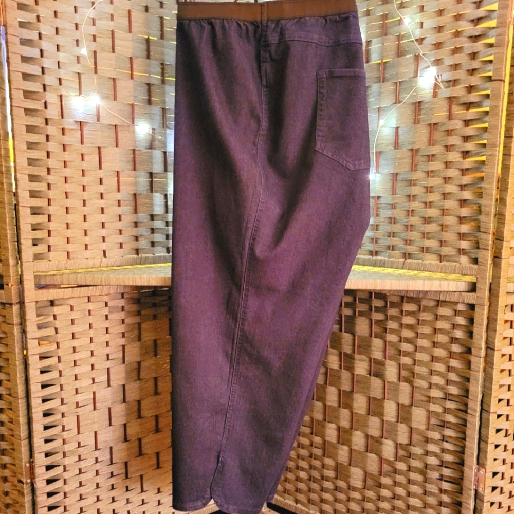 NWOT Jessica London pull on capris size 26W stretch denim